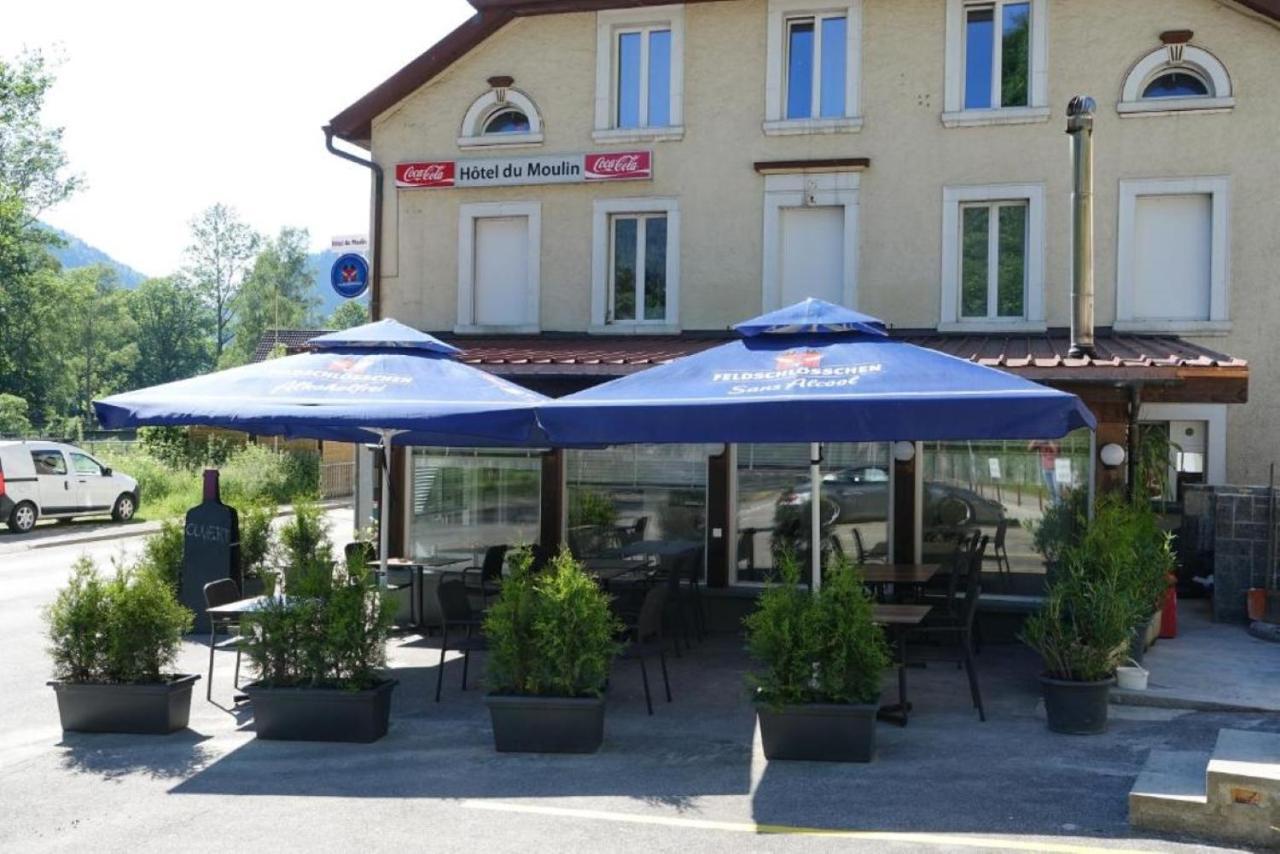 Hotel Restaurant Du Moulin Fleurier Exterior photo